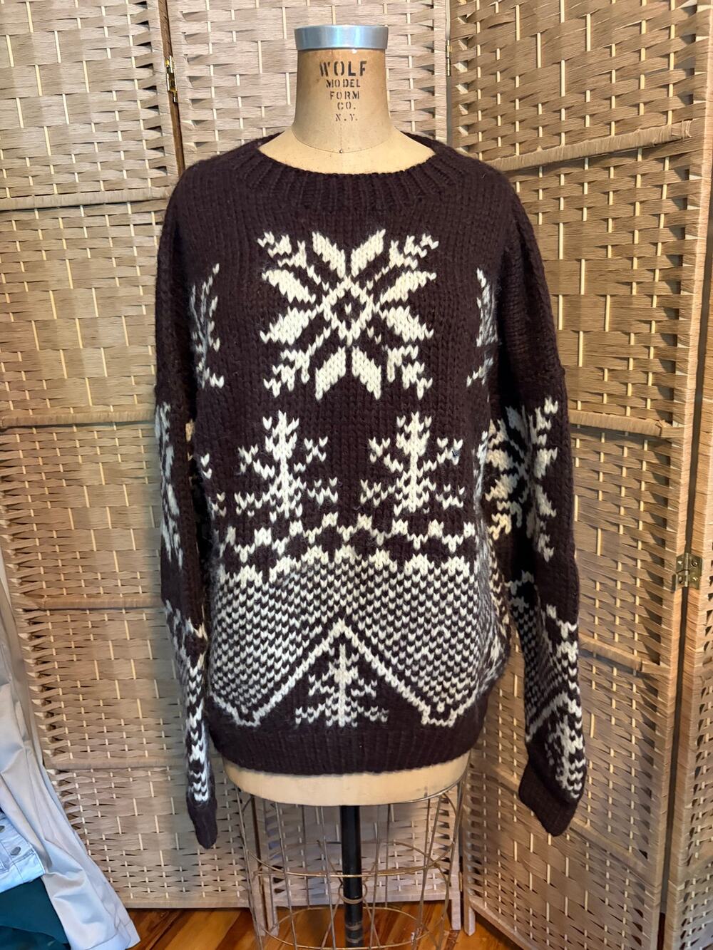 Vintage GAP Mens LG Hand Knit Wool Nordic Snowflake Christmas Sweater